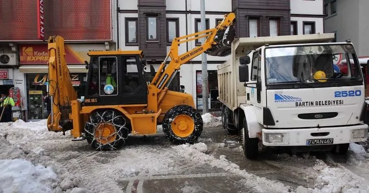 Bartın’da 2 Bin 340 kamyon kar temizlendi