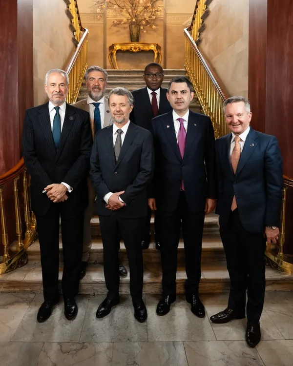 bakan-kurumdan-kopenhagda-cop31-diplomasisi-1779370412947.jpeg