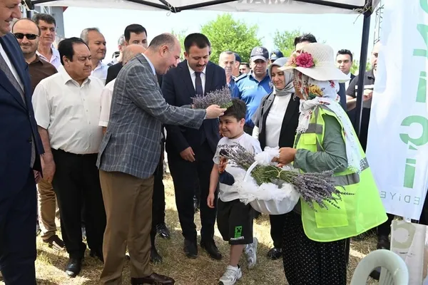 lavanta-hasadinin-geliri-dmd-hastasi-uygara-bagislanacak-1783085312268.jpg