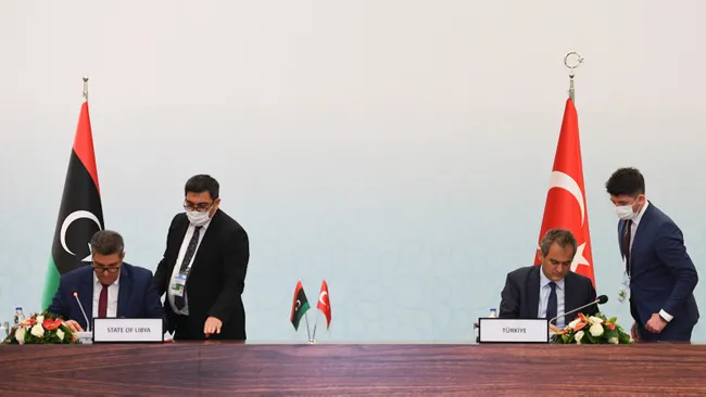 turkiye-ile-libya-egitim-is-birligi-mutabakati-imzaladi-1639773394696.jpg