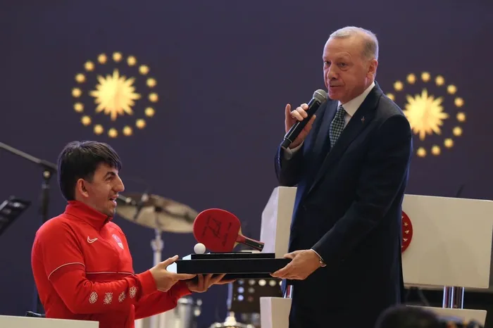 paralimpik-masa-tenisi-sporcusu-abdullah-ozturk-dunya-sampiyonasinda-10-madalya-hedefliyoruz-1662013916847.jpg