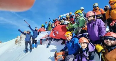 Kayseri’de 110 dağcıdan Erciyes’e 19 Mayıs zirvesi