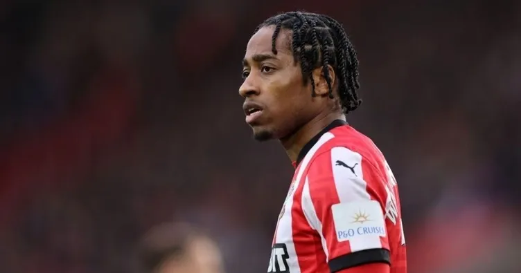 Sağ bek için sıkı yarış!