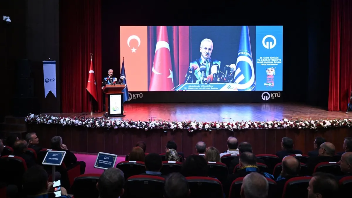 KTÜ’den Bakan Uraloğlu’na fahri doktora unvanı KTÜ’den Bakan Uraloğlu’na fahri doktora unvanı