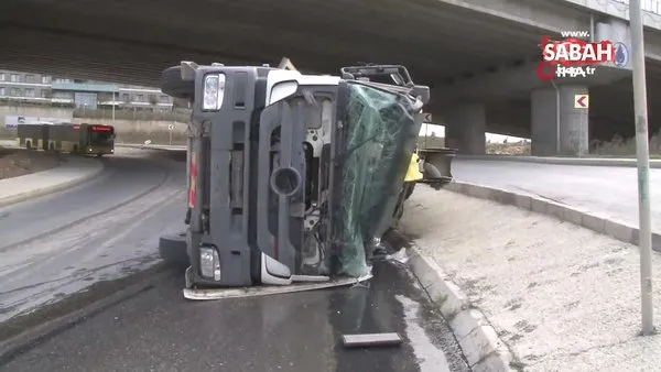 Istanbul Da Viraj Donmeye Calisan Vinc Yan Yatti 1 Yarali Video Videosunu Izle Son Dakika Haberleri