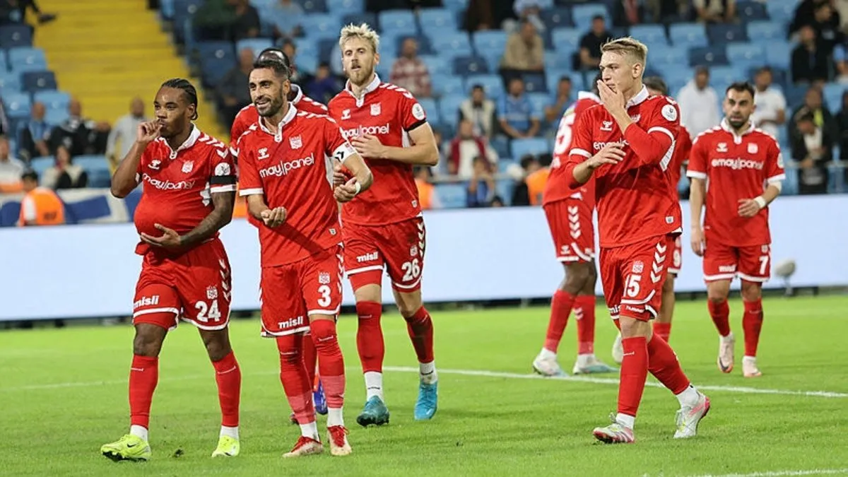 Sivasspor, 2-0 geriden gelip Adana Demirspor’u yıktı Sivasspor, 2-0 geriden gelip Adana Demirspor’u yıktı