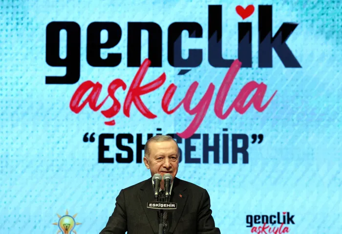 son-dakika-eskisehirde-genclik-bulusmasi-baskan-erdogandan-onemli-aciklamalar-1706552630919.jpg
