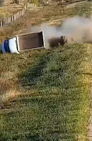 Kazakistan’da araç kamyonete çarptı: 1 ölü