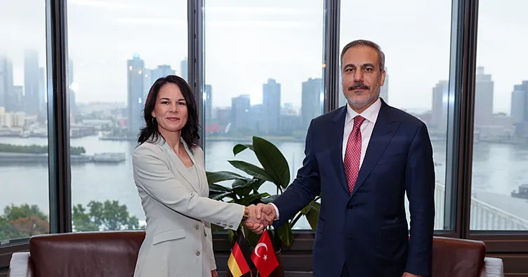 Bakan Fidan, Alman mevkidaşı Baerbock ile görüştü