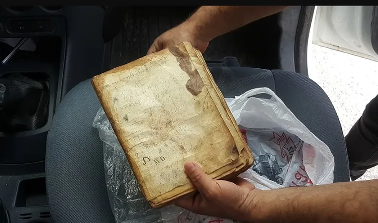 Yok böyle büyü dolandırıcılığı! Yöntemlerini gören şaştı kaldı! Bu tişörtü 4 gün giyersen...