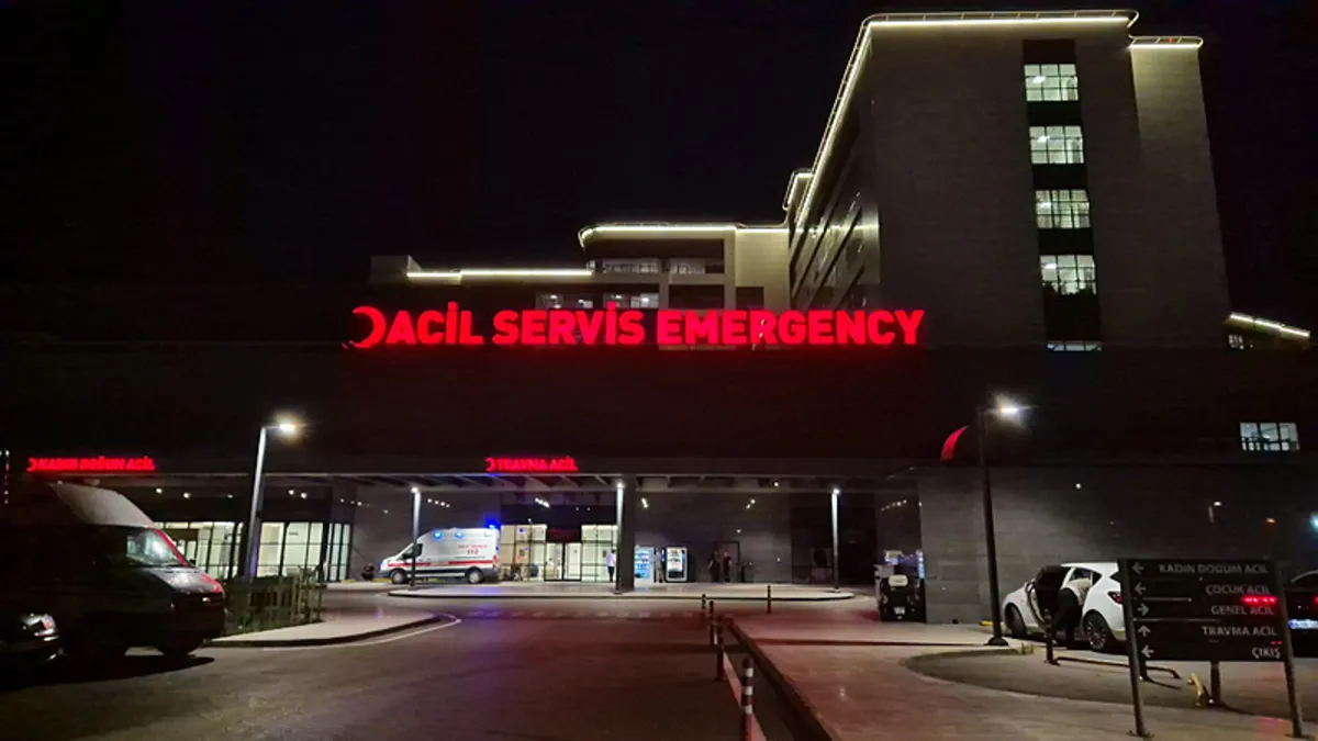Tekirdağ’da mevlit yemeği sonrası rahatsızlanan 50 kişi hastaneye kaldırıldı Tekirdağ’da mevlit yemeği sonrası rahatsızlanan 50 kişi hastaneye kaldırıldı
