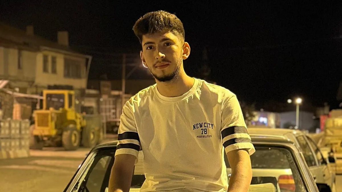 Kastamonu’da otomobil, traktöre çarptı: 1 ölü, 5 yaralı! Kastamonu’da otomobil, traktöre çarptı: 1 ölü, 5 yaralı!