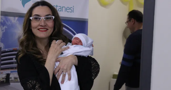 50 Yasinda Ucuzlerini Kucagina Aldi En Son Haber