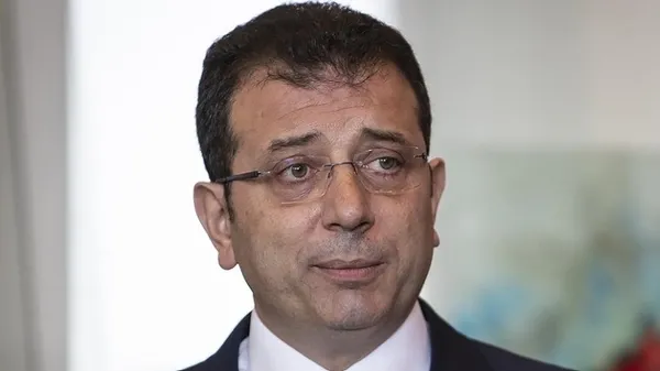 ekrem-imamoglu-durusma-salonunu-siyasi-sova-cevirmisti-artik-izin-verilmeyecek-yeni-duzenleme-geliyor-1761972592702.jpg Ekrem İmamoğlu duruşma salonunu siyasi şova çevirmişti! Artık izin verilmeyecek: Yeni düzenleme geliyor