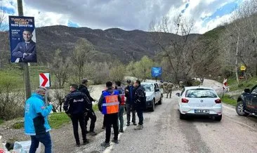 Tunceli’de Munzur Çayı’na otomobil uçtu: 3 kişi kayıp!