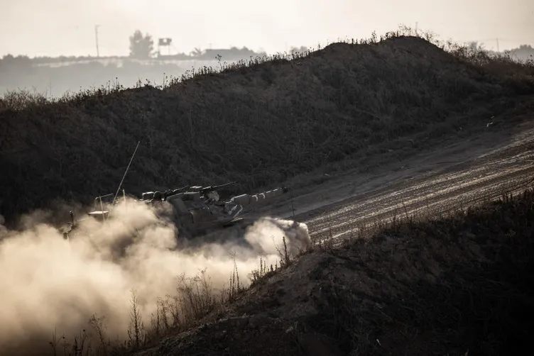 SON DAKİKA | İsrail ordusuna büyük darbe: Üsler ele geçirildi, tanklar imha edildi!