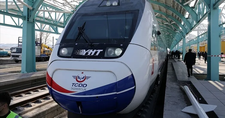 YHT garında Ramazan Bayramı yoğunluğu