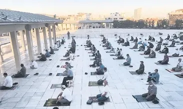 Kocatepe’de bayram namazı