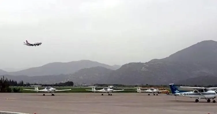 Son dakika: İstanbul-Dalaman uçağı olumsuz hava koşulları nedeniyle Antalya’ya indi!