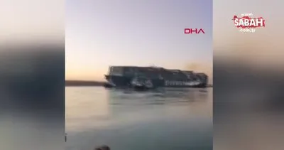 Süveyş Kanalı’nda sıkışan yük gemisindeki mürettebatın sevinç anları kamerada
