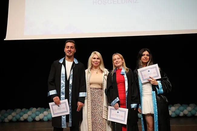 Prof. Dr. Özlenen Özkan’dan Özgür Özel’e 1 liralık dava: Yalan ve iftiraları kınıyorum!