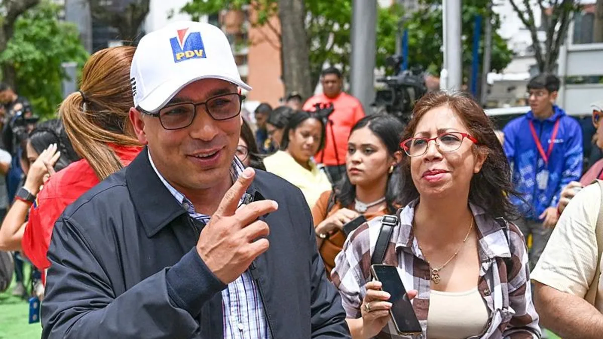 Venezuela’da eski petrol bakanı gözaltına alındı Venezuela’da eski petrol bakanı gözaltına alındı