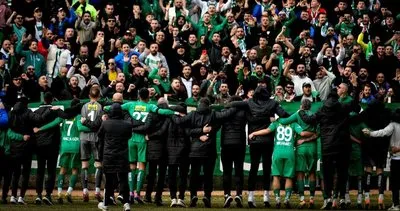 Bursaspor taraftarlarından “Kırşehir” tezahüratı #kirsehir