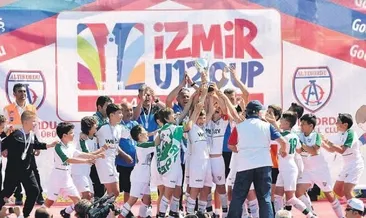 Futbol bayramında genç Timsahlar güldü