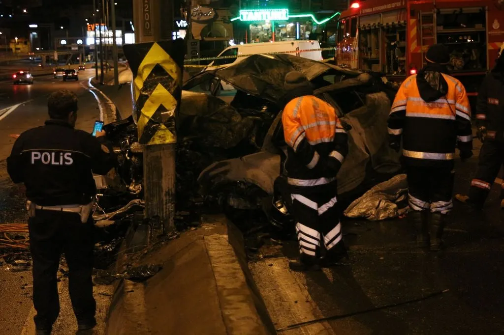 Avcılar’da feci kaza: 2 ölü