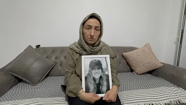 misafirlige-gittigi-evde-sirtindan-vurularak-katledilmisti-ece-nazin-acili-annesinin-feryadi-yurekleri-dagladi-1783410936689.jpg