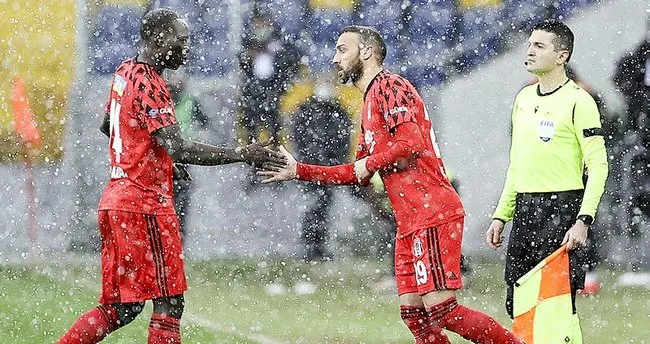 Beşiktaş'ta Cenk Tosun ve Aboubakar PFDK'ya sevk edildi!