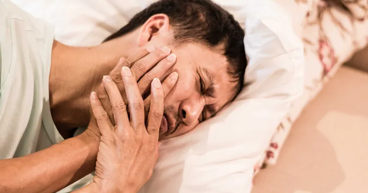 Dişleri bitiren alışkanlıklara dikkat!