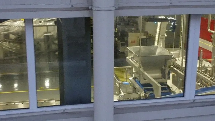 Son dakika: İBB'den 'Halk Ekmek' fiyaskosu! Makinelerin üzerini kapatmışlar: SABAH, göstermelik açılışı deşifre etti
