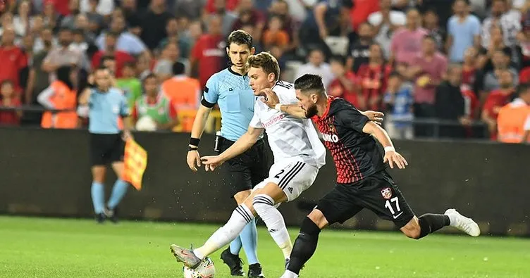 Beşiktaş Gazişehir’e konuk olduğu mücadelede sahadan 3-2 mağlup ayrıldı