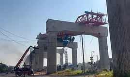 Tayland’da seyir halindeki trene vinç düştü! 25 ölü