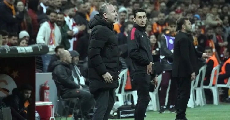 Sergen Yalçın: Böyle maç yönetmesinler
