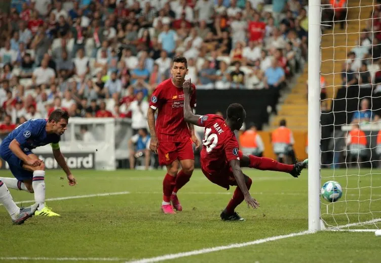 İşte Liverpool ve Chelsea arasında oynanan Süper Kupa finalinden kareler