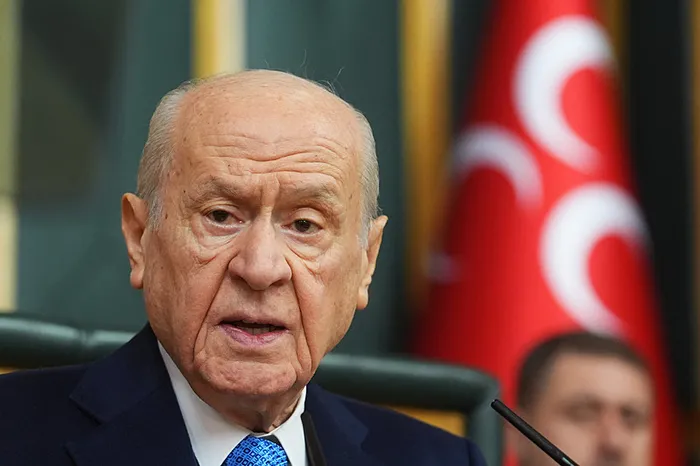 son-dakika-mhp-lideri-devlet-bahceliden-onemli-aciklamalar-1774944163753.jpg Son dakika | MHP lideri Devlet Bahçeli'den önemli açıklamalar: Emperyalist haritaları yine yırtıp atarız