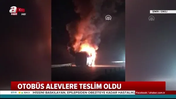 İzmir'de seyir halindeki otobüs alevlere teslim oldu | Video
