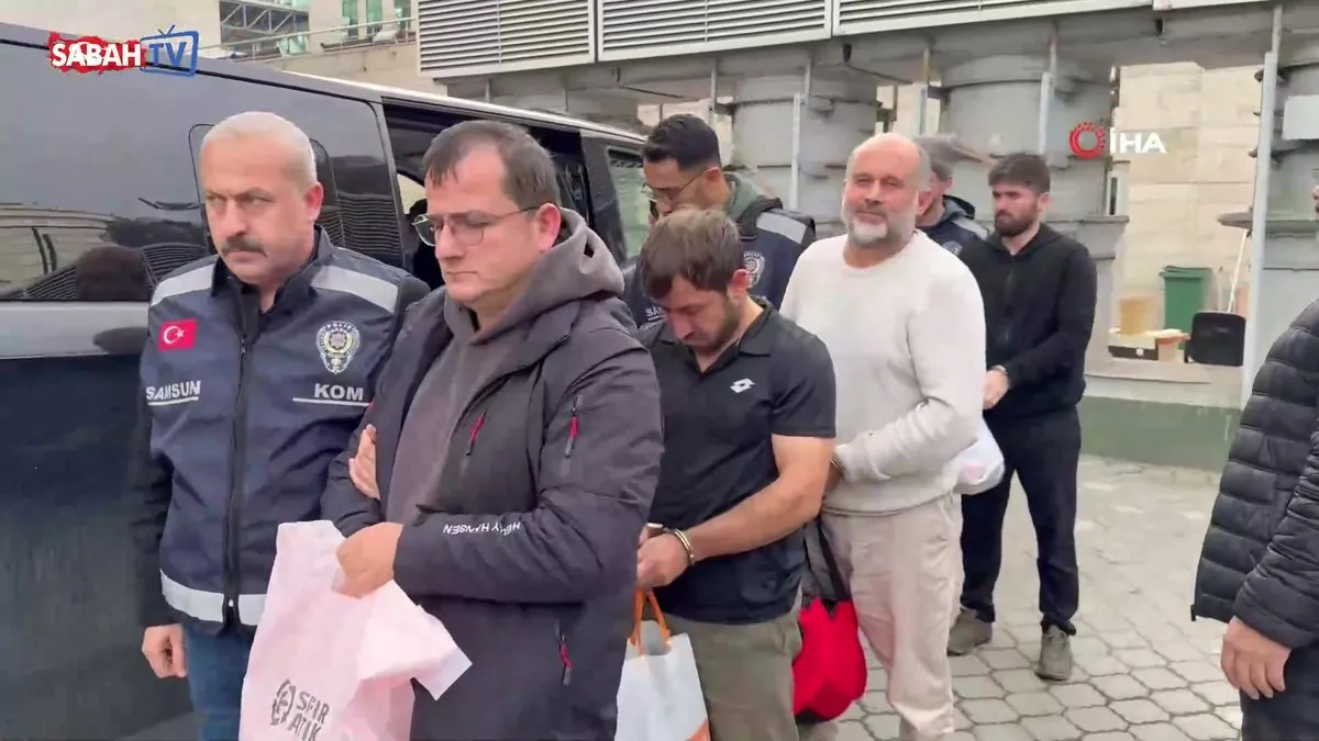 FETÖ’nün yeni yapılanmasından 5 kişi adliyeye sevk edildi | Video videosunu izle FETÖ’nün yeni yapılanmasından 5 kişi adliyeye sevk edildi | Video videosunu izle