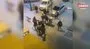 İzmir’de kavgaya müdahale eden polislere saldıran şahıs kamerada | Video