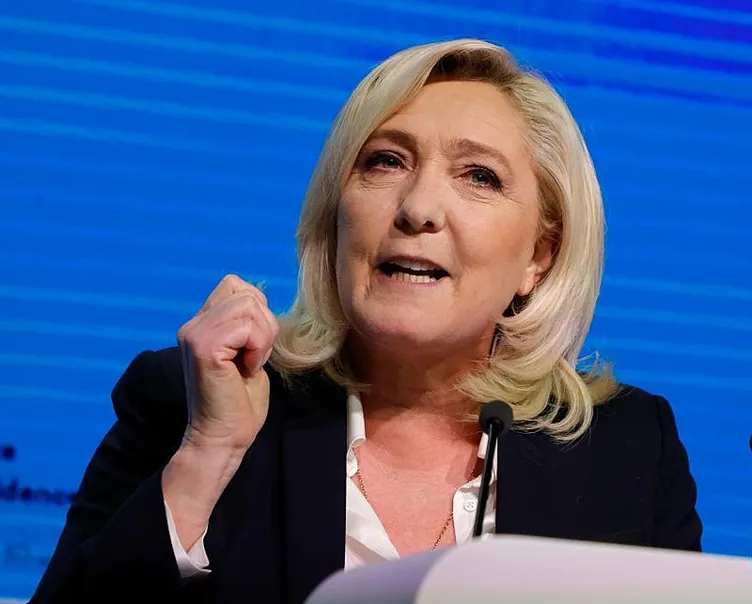 Fransa’da yolsuzluk krizi büyüyor! Fransızlar kararını verdi: Marine Le Pen men edilsin!