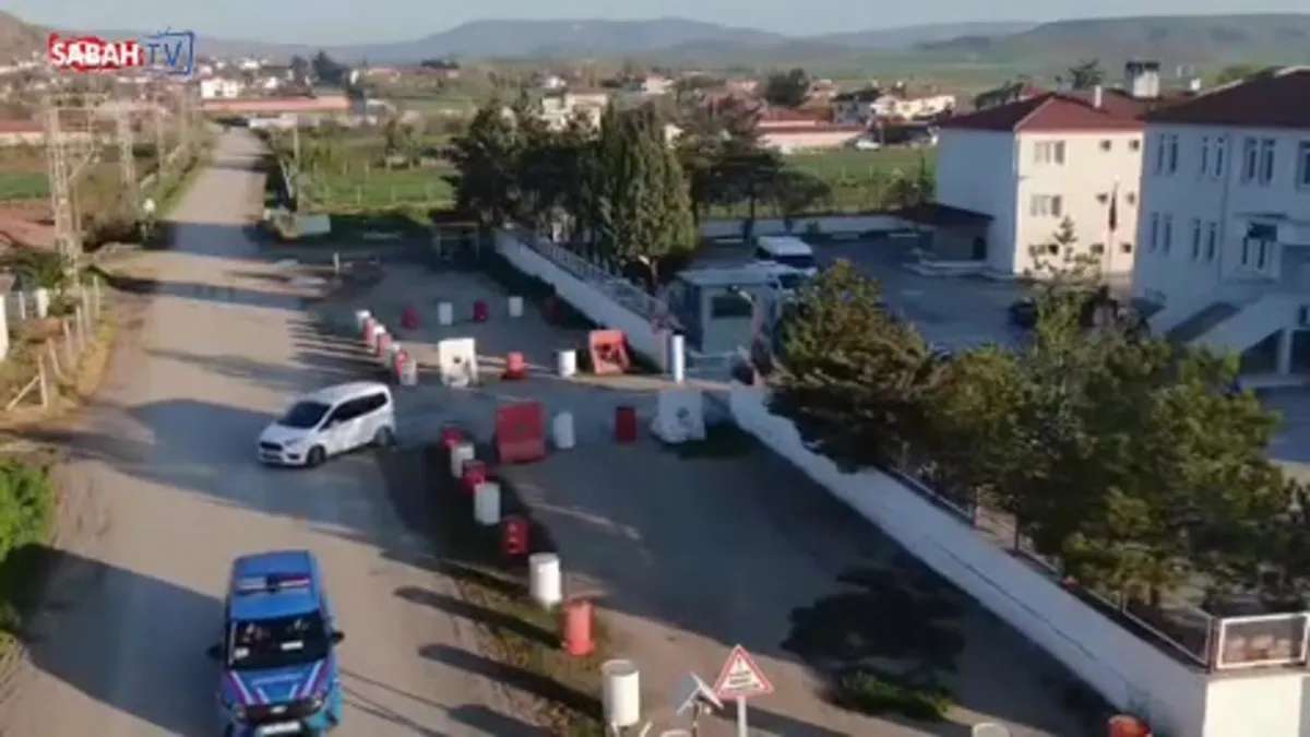 Amasya’da direk ve kablo hırsızlığı: 3 kişi tutuklandı! | Video videosunu izle Amasya’da direk ve kablo hırsızlığı: 3 kişi tutuklandı! | Video videosunu izle