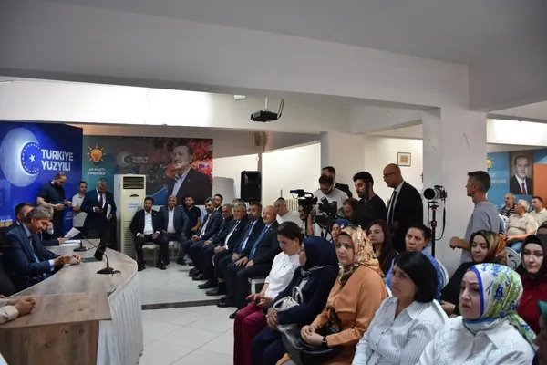 mustafa-demir-chpli-belediyeleri-sert-elestirdi-1784727118891.jpg