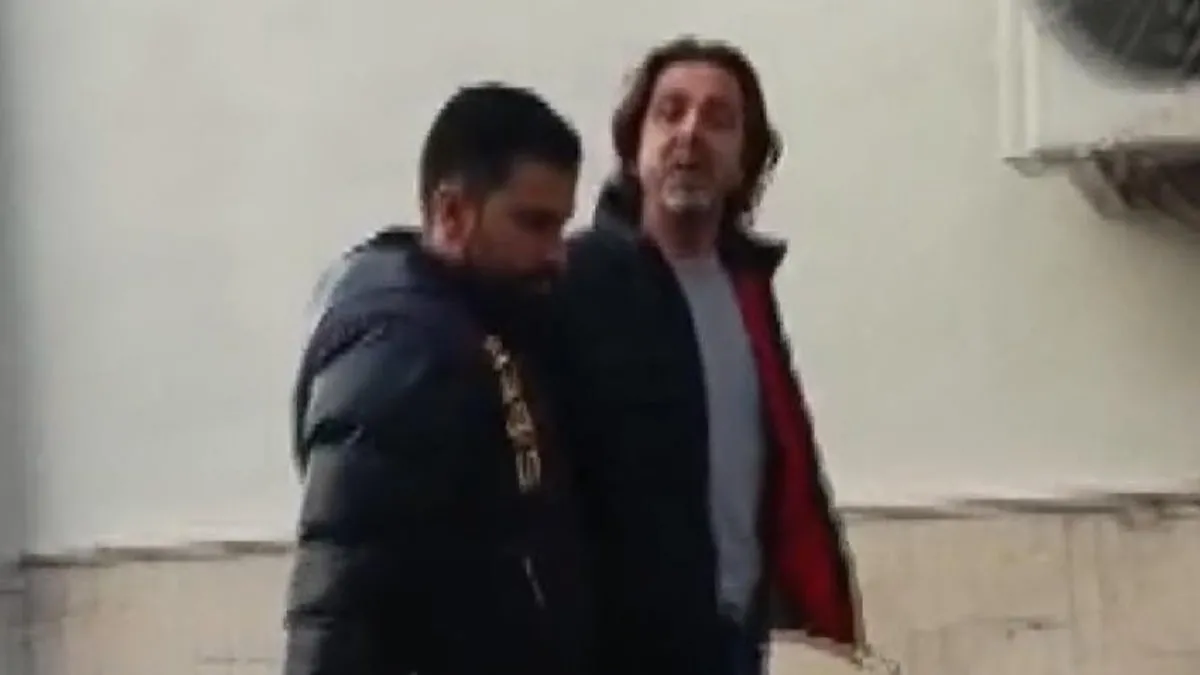 İki gazeteciye tehdit ve şantaj gözaltısı İki gazeteciye tehdit ve şantaj gözaltısı