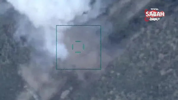 Azerbaycan'ın Ermenistan'a ait askeri aracı ve havan topu mevzisini havaya uçurma anı kamerada | Video