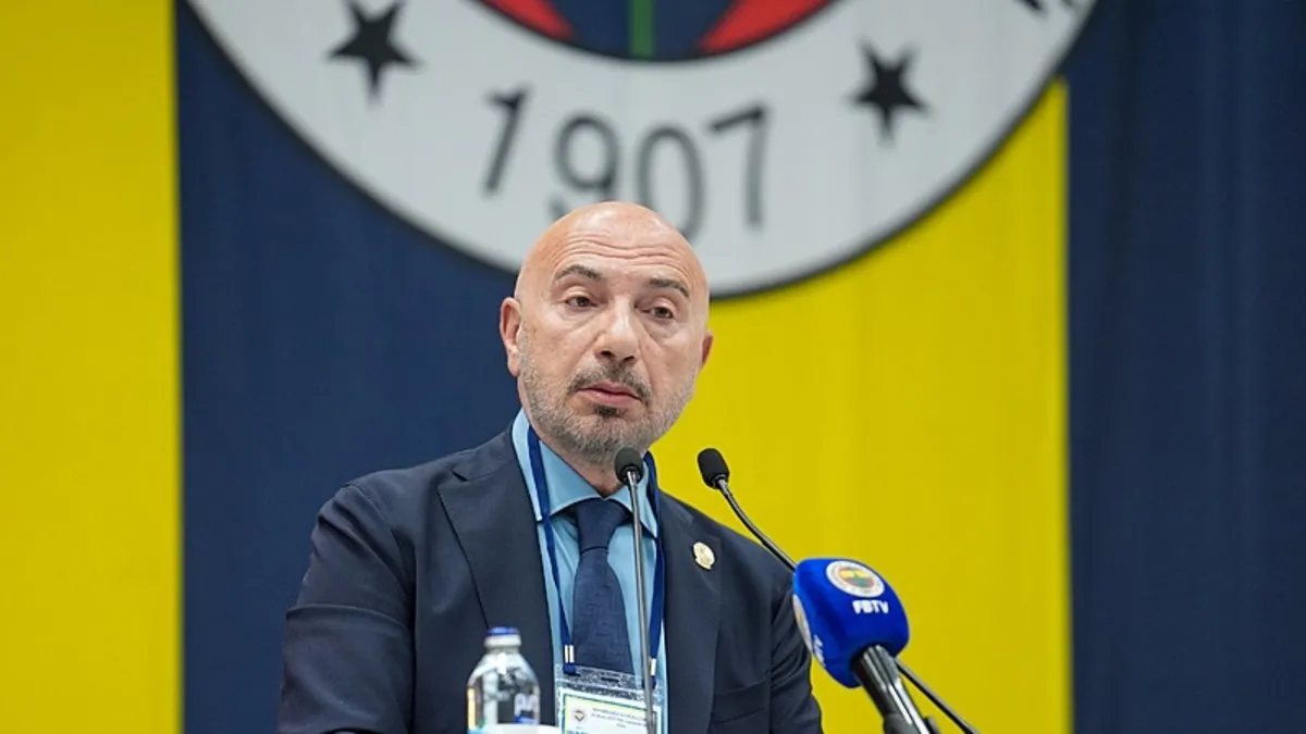 Son dakika: Fenerbahçe'de Hakan Bilal Kutlualp başkan adaylığını açıkladı! ''Aday yok diyordunuz, adayım''