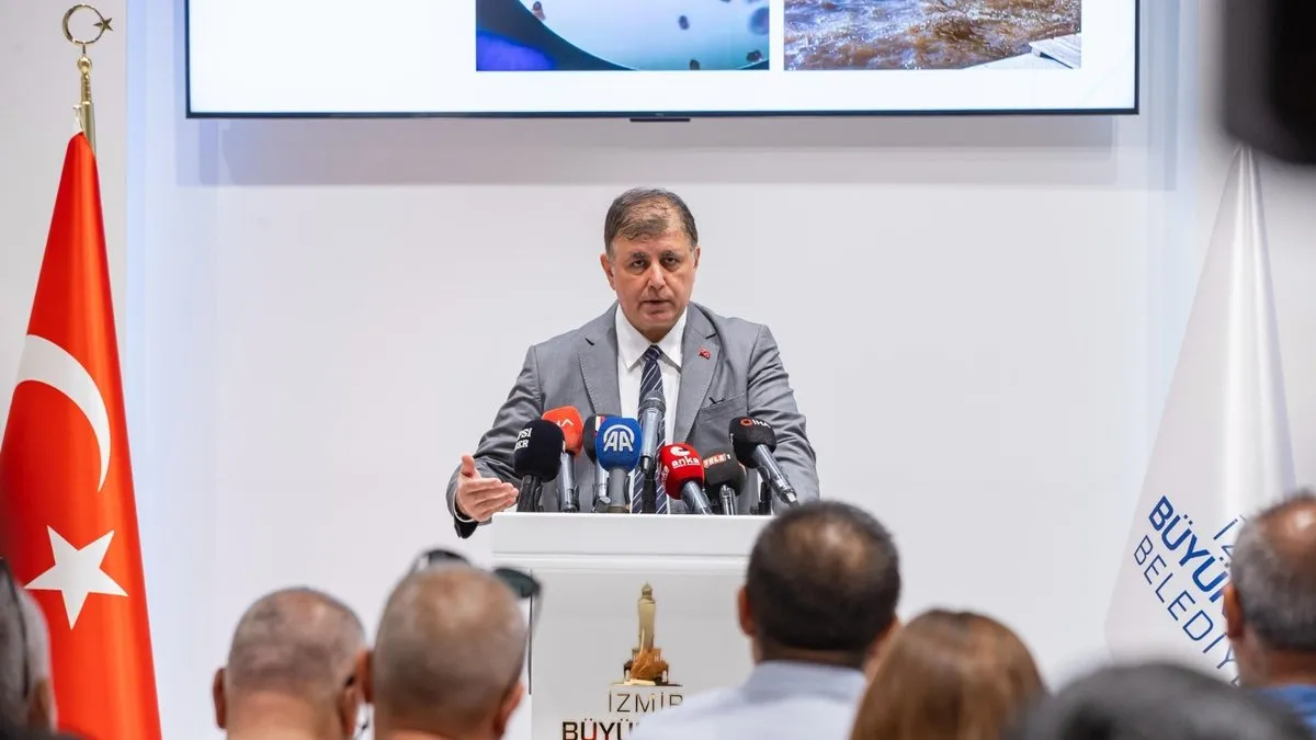 Cemil Tugay'dan enteresan açıklama! Körfezdeki balık ölümlerini yurt dışından gelen gemilere bağladı