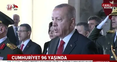 Cumhurbaşkanı Erdoğan ve Devlet Erkanı, Anıtkabir’de saygı duruşunda bulundu