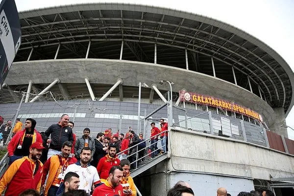 Galatasaray taraftarı Kadıköy'e böyle geldi